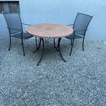 Art Boutique Budget Apartment Im Hinterhof Menden Altstadt Eksteriør billede