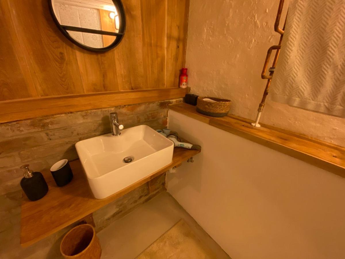 Art Boutique Budget Apartment Im Hinterhof Menden Altstadt Eksteriør billede