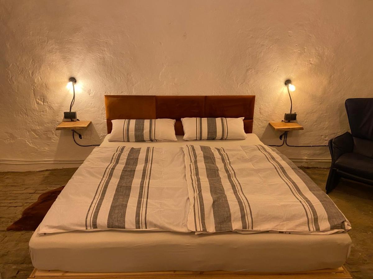 Art Boutique Budget Apartment Im Hinterhof Menden Altstadt Eksteriør billede